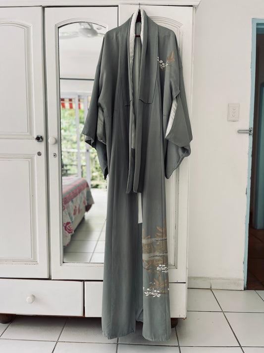 Aurelia Kimono - Soft gold silk shimmer. Rare vintage heirloom.