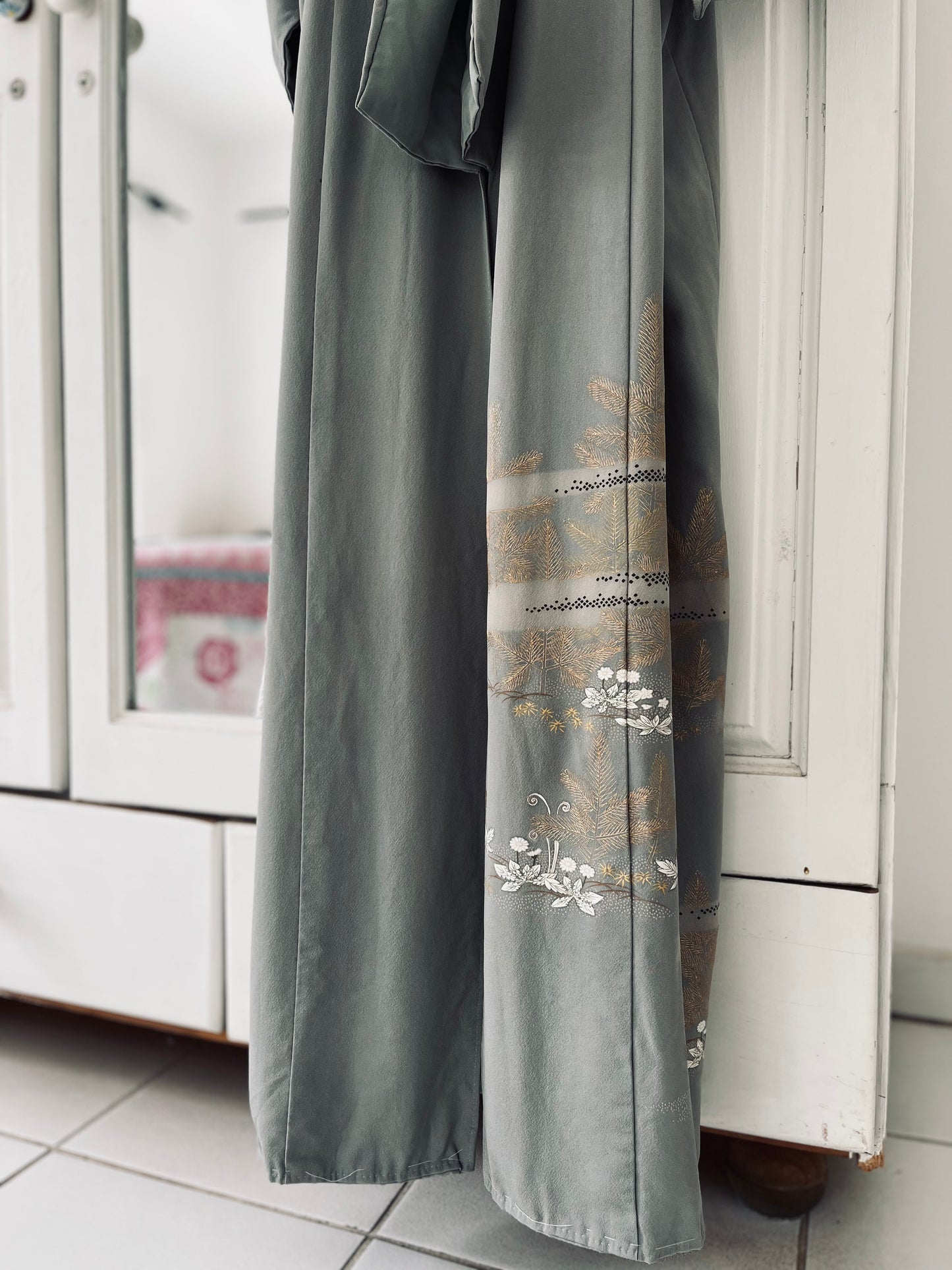 Aurelia Kimono - Soft gold silk shimmer. Rare vintage heirloom.