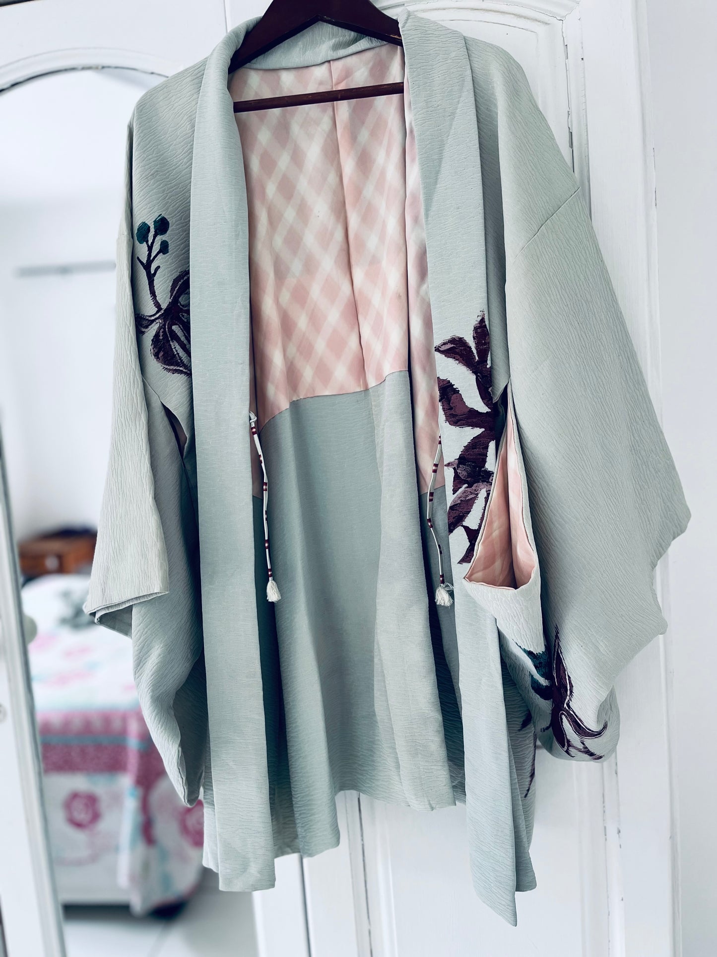 Suiren - Water Lily Whisper Haori - 100% vintage crepe silk with hand-painted botanical design