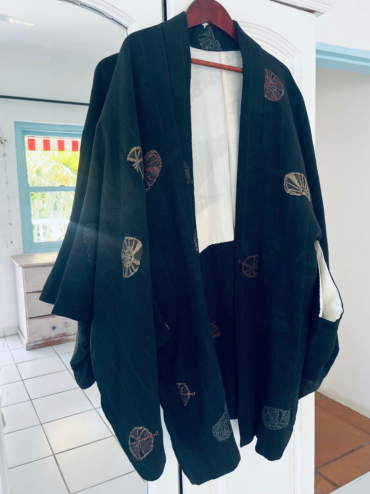 Obsidian Crest Haori - One of one. Vintage Japanese Haori. Hand-selected in Japan. Wearable heirloom.
